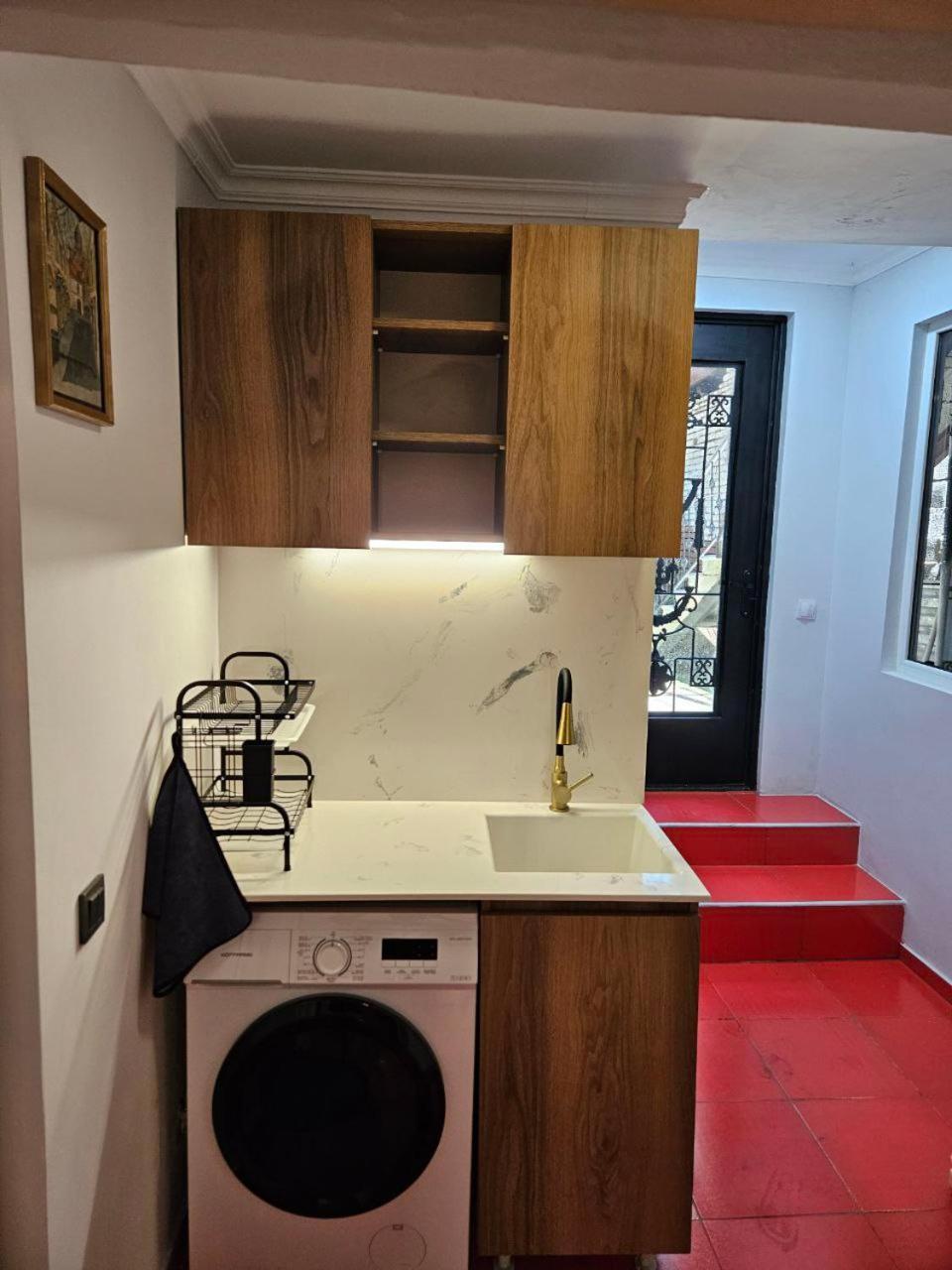 Mtx Apartment *